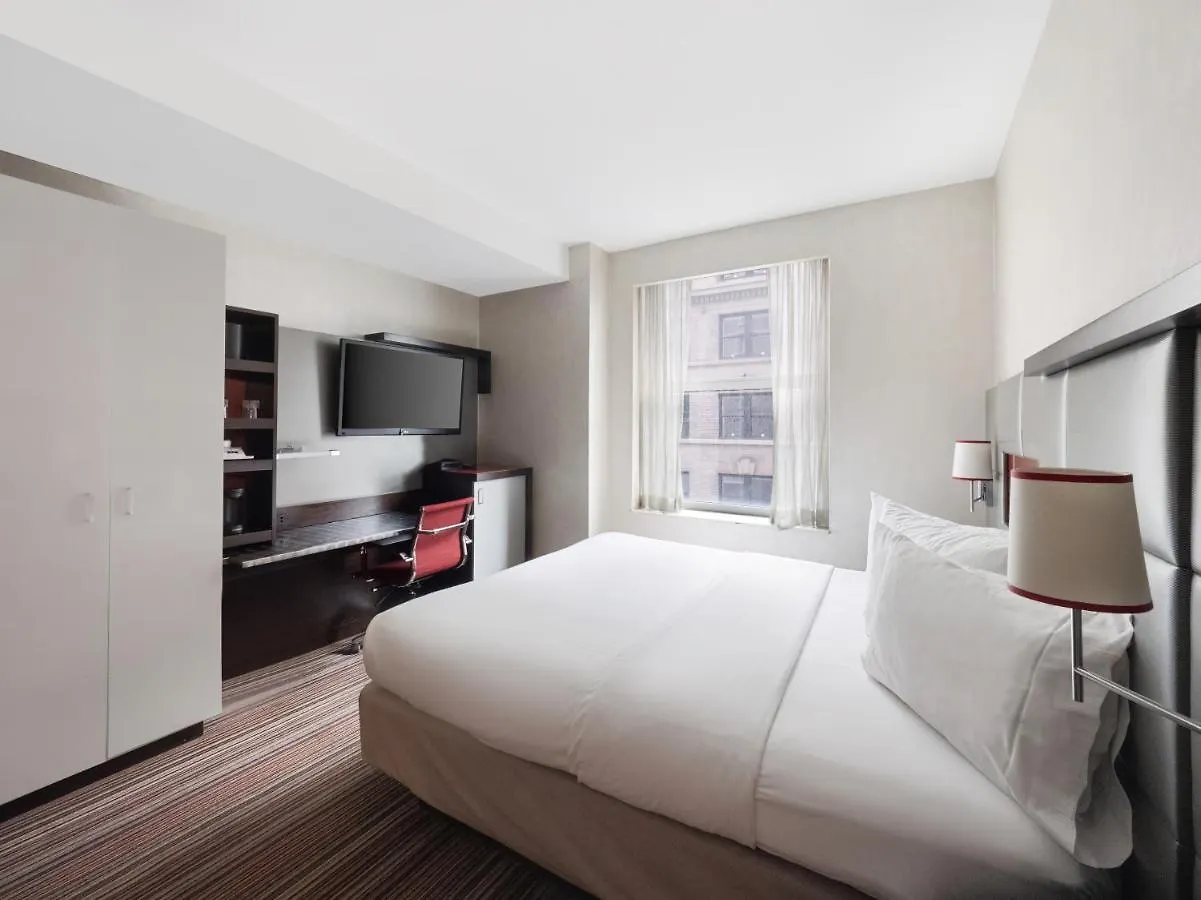Courtyard By Marriott New York Manhattan/Herald Square 4*,