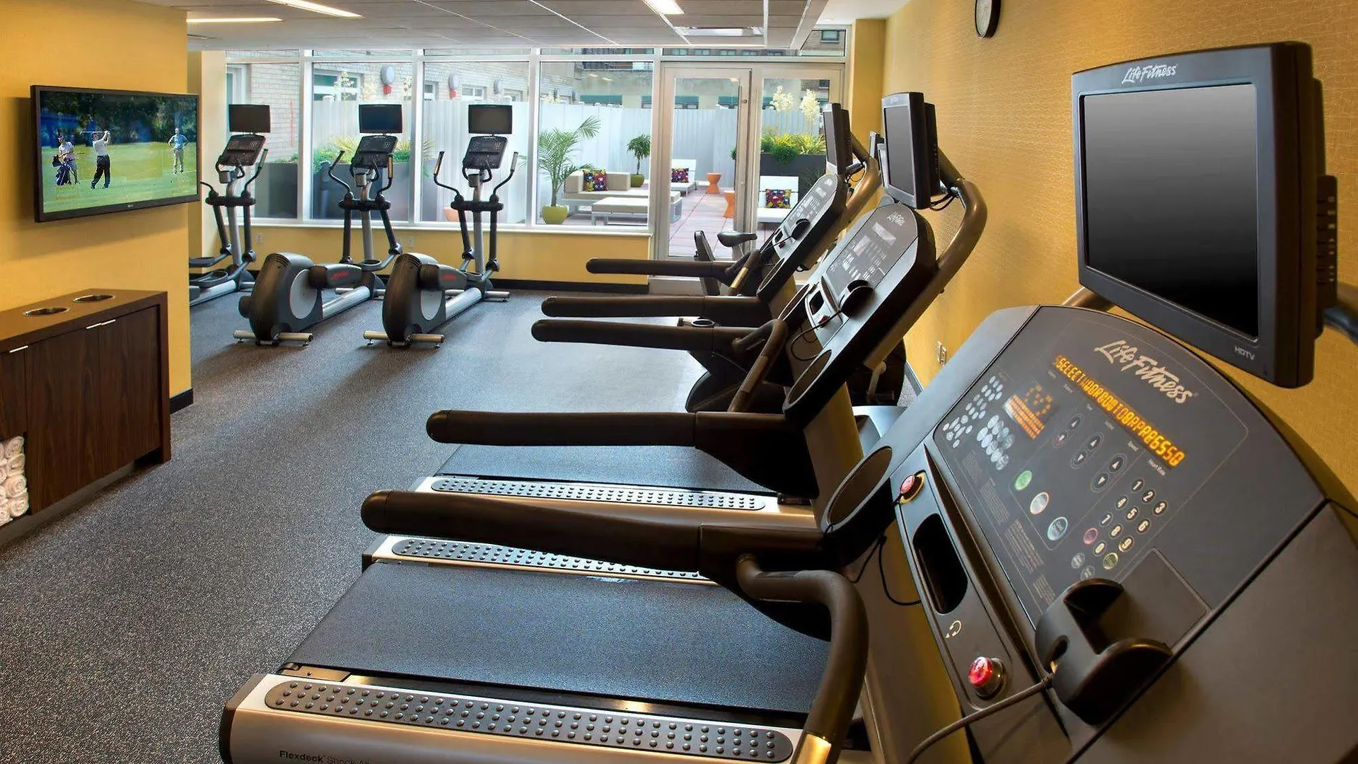 Courtyard By Marriott New York Manhattan/Herald Square Hotel